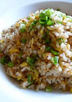 シンプルだけど旨い　パラパラ鮭チャーハン-レシピのメイン写真