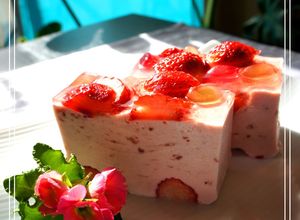 ひなまつり✿簡単✿いちごのムースケーキ-レシピのメイン写真