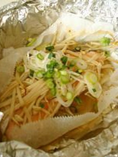 入れるだけ!! 鮭とキノコのホイル焼き-レシピのメイン写真