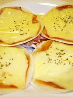 ☆餃子の皮でミニピザ☆-レシピのメイン写真