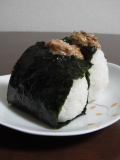 カフェランチ♡海苔ツナマヨおにぎり-レシピのメイン写真
