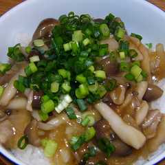 รูปของ 簡単☆　豚キノコ丼