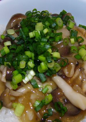 簡単☆　豚キノコ丼-レシピのメイン写真