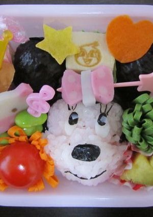 ミニーちゃん弁当♪（キャラ弁）-レシピのメイン写真