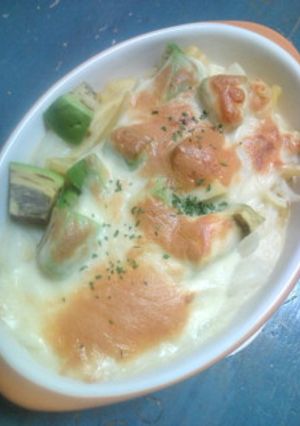 隠し味に技あり★アボカドグラタン-レシピのメイン写真