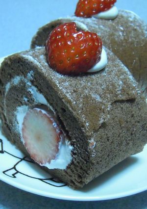 イチゴとチーズクリームのココアロール-レシピのメイン写真