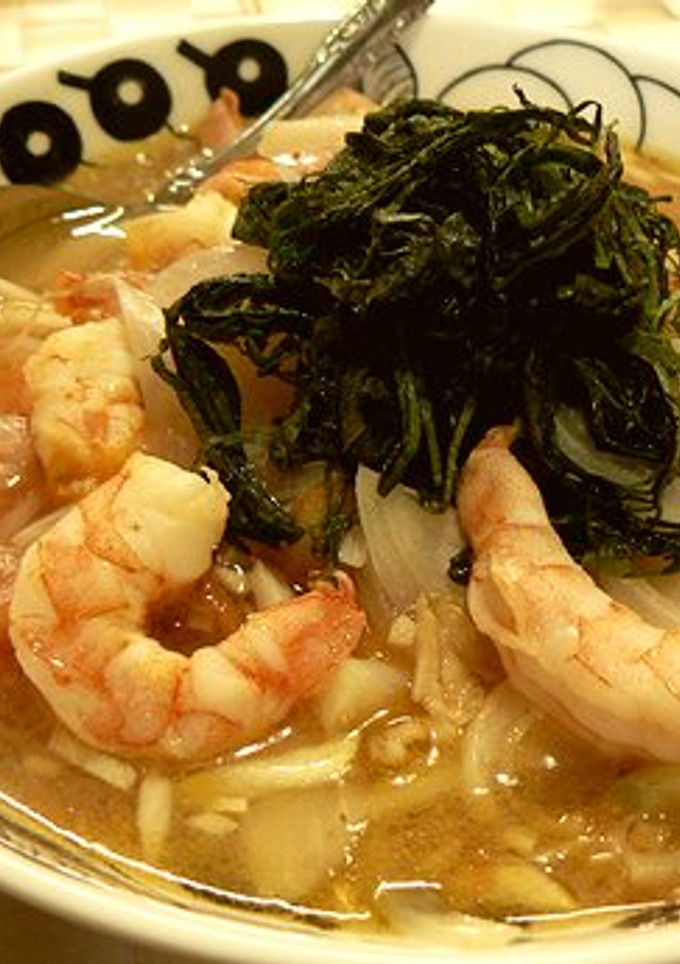 ルクエでエビとトマトのエスニック蒸し-レシピのメイン写真