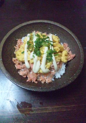 超かんたん！鮭タマヨ丼♪-レシピのメイン写真
