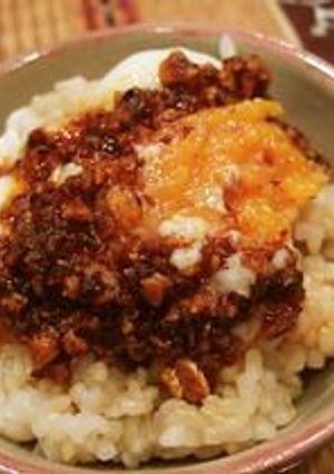簡単！食べるラー油ぶっかけ丼-レシピのメイン写真