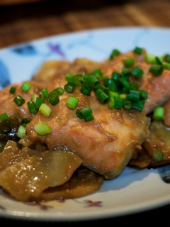 ご飯が進む♪鮭とじゃが芋の味噌ダレ蒸し♪-レシピのメイン写真