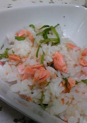ひなまつりにも★彩り◎な鮭と大葉の酢飯♪-レシピのメイン写真