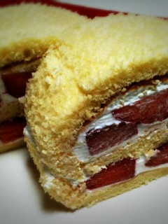 苺たっぷりロールケーキ★-レシピのメイン写真