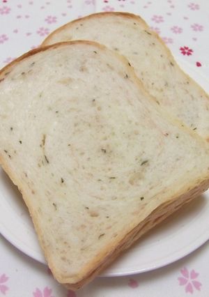 桜と酒粕の食パン-レシピのメイン写真