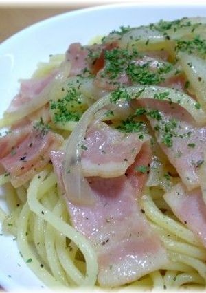 ベーコンと玉ねぎのガーリックパスタ♪-レシピのメイン写真