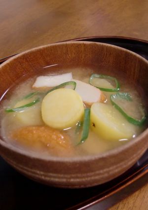優しい甘さ♪さつま芋とさつま揚げの味噌汁-レシピのメイン写真