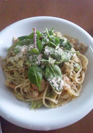 女性におすすめバジルとアボカドのパスタ！-レシピのメイン写真