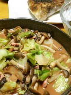キャベツときのこのいか塩辛バター炒め-レシピのメイン写真