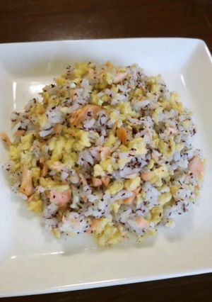 簡単☆彩り混ぜご飯-レシピのメイン写真