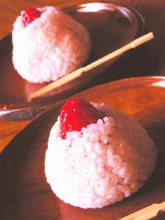 *春はんなり*和菓子<いちごもち>-レシピのメイン写真