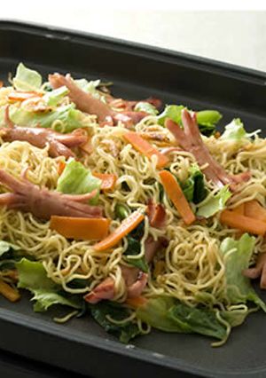 ホットプレートで作るレタス焼きそば-レシピのメイン写真