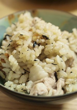 土鍋でご飯♪　豚肉とひじきの炊き込みご飯-レシピのメイン写真