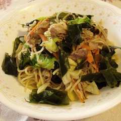 รูปของ お野菜たっぷり☆葉山ワカメの塩焼きそば