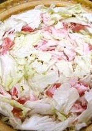 白菜と豚肉のシンプル鍋　たれに秘訣が！-レシピのメイン写真