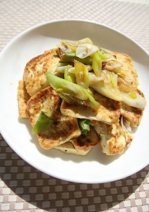 中国家庭料理♪豆腐の揚げ焼き　醤油風味-レシピのメイン写真