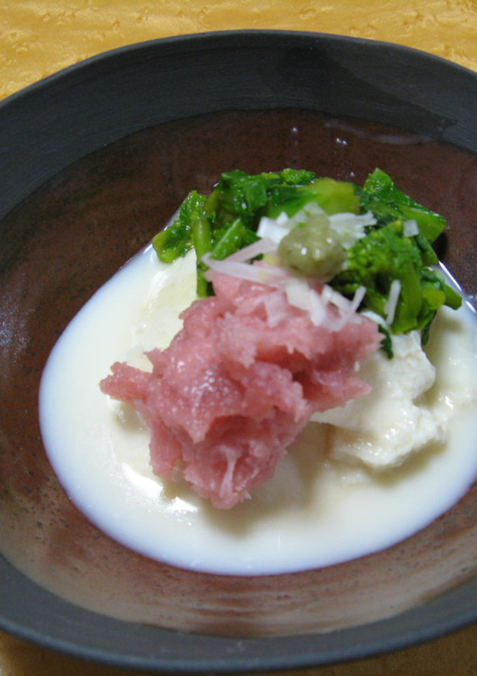 菜の花とマグロのおぼろ丼-レシピのメイン写真