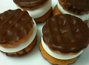 チョコビスケットで　ひと口エンゼルパイ-レシピのメイン写真