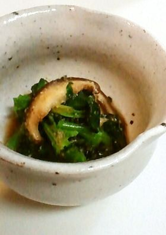 ほうれん草としいたけの胡麻和え-レシピのメイン写真
