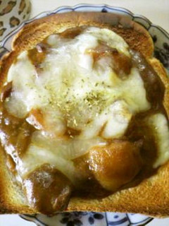 残りカレーで♪チーズカレートースト-レシピのメイン写真