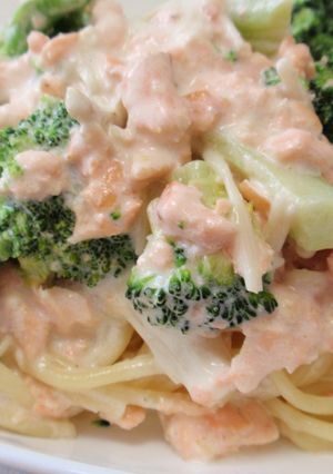 鮭とブロッコリーのクリームパスタ-レシピのメイン写真