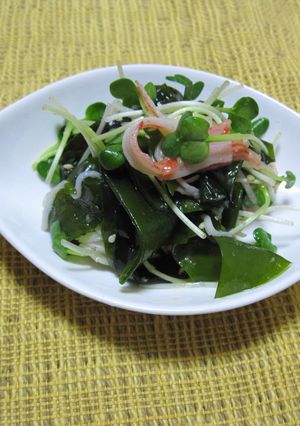 フレッシュわかめとかにかまの中華風和え物-レシピのメイン写真