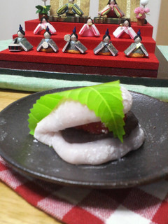 ひな祭りに!桜餅みたいなレンジいちご大福-レシピのメイン写真