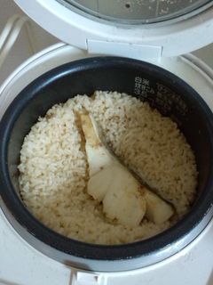炊飯器一つで簡単♪たら香る炊き込みご飯-レシピのメイン写真