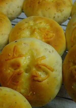 ごまチーズパン-レシピのメイン写真
