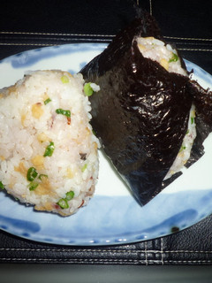 簡単でおいしい 天かす おにぎり♪-レシピのメイン写真