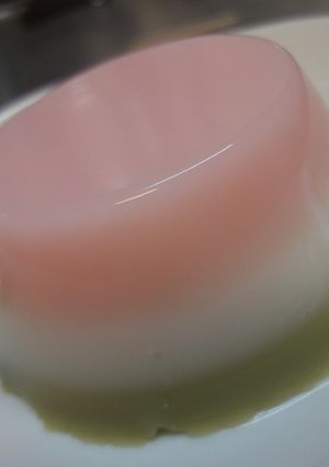 ひなまつり☆ひしもち風牛乳プリン-レシピのメイン写真