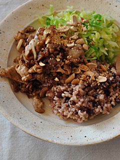 ピーナツ生姜焼き丼-レシピのメイン写真