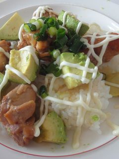 ジューシー鶏肉とアボカドのマヨ照り焼き丼-レシピのメイン写真