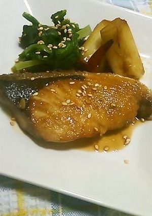 ブリの照り焼き　甘辛-レシピのメイン写真