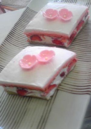 ひなまつりのケーキ♪-レシピのメイン写真