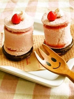 食パンdeイチゴム―スケーキ*キャラパン-レシピのメイン写真