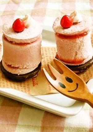 食パンdeイチゴム―スケーキ＊キャラパン-レシピのメイン写真