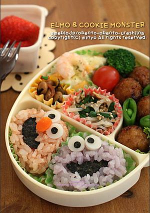 エルモ＆クッキーモンスター弁当：キャラ弁-レシピのメイン写真