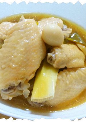 お酢でさっぱり手羽先とうずらの煮込み料理-レシピのメイン写真