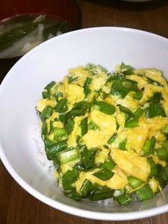 ランチに♡簡単!ニラたま丼-レシピのメイン写真
