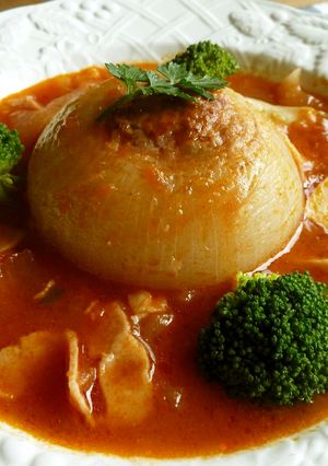 まるごと新玉ねぎの肉詰め★トマトソース煮-レシピのメイン写真