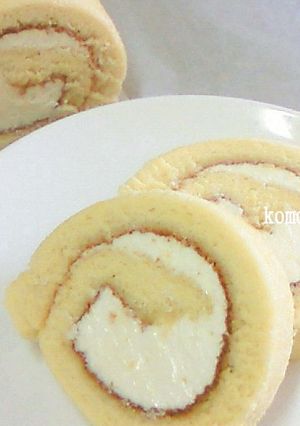 ふわふわしっとり☆ミルキーロールケーキ-レシピのメイン写真